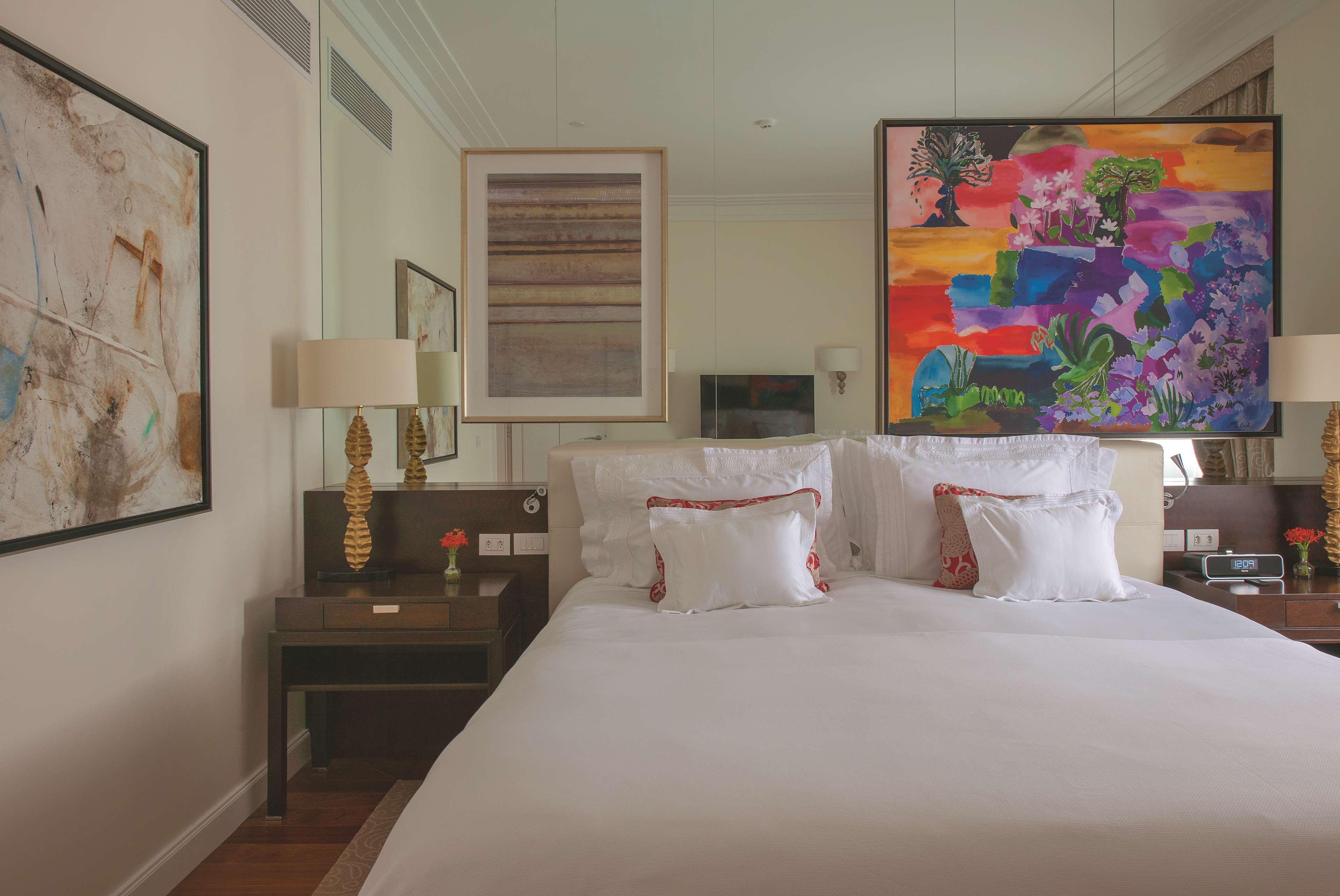 Copacabana Palace, A Belmond Hotel, ริโอเดจาเนโร ภายนอก รูปภาพ A bedroom at the Mandarin Oriental, London