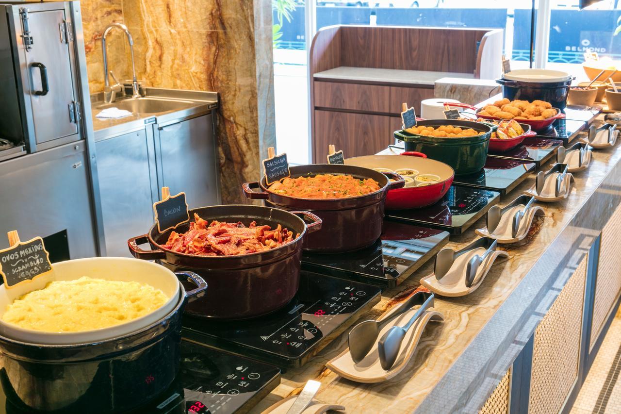 Copacabana Palace, A Belmond Hotel, ริโอเดจาเนโร ภายนอก รูปภาพ A buffet at a hotel